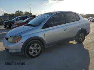 2000 Toyota ECHO with VIN JTDBT123XY0066810, listed as a Copart auction lot 44300415 with 402,703 mi miles and Non Repairable. Bid and sale history available at carsss.com. Image 1.