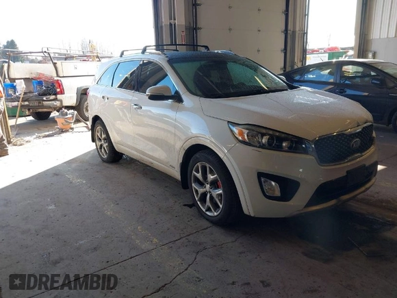 2016 Kia Sorento SX with VIN 5XYPKDA51GG183763, listed as a IAAI auction lot 41513849 with 164,269 mi miles. Bid and sale history available at carsss.com. Image 1.