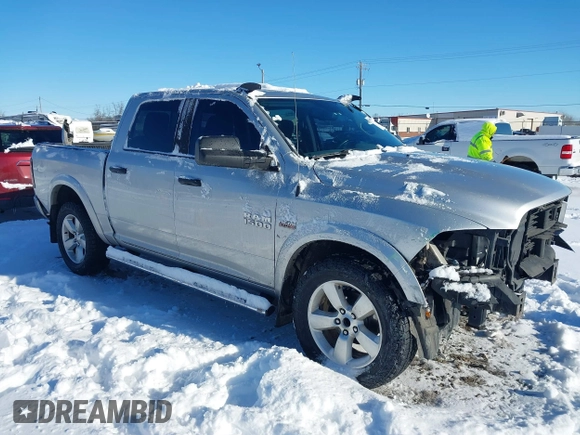 2015 Ram 1500 Big Horn z VIN 1C6RR7LT2FS620252, wystawiony jako IAAI lot #41149484 z przebiegiem 137 784 mil mil oraz . Historia ofert i sprzedaży dostępna na DreamBid. Obrazek 1.