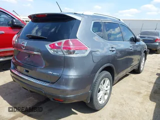 2015 Nissan Rogue SL with VIN 5N1AT2MV5FC926023, listed as a IAAI auction lot 41876812 with 120,736 mi miles and . Bid and sale history available at carsss.com. Image 4.