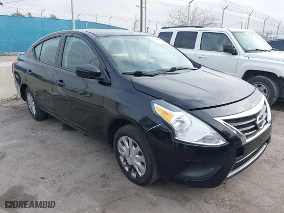 2019 Nissan Versa Sedan SV with VIN 3N1CN7AP6KL821440, listed as a IAAI auction lot 41539684 with 148,526 mi miles. Bid and sale history available at carsss.com. Image 1.