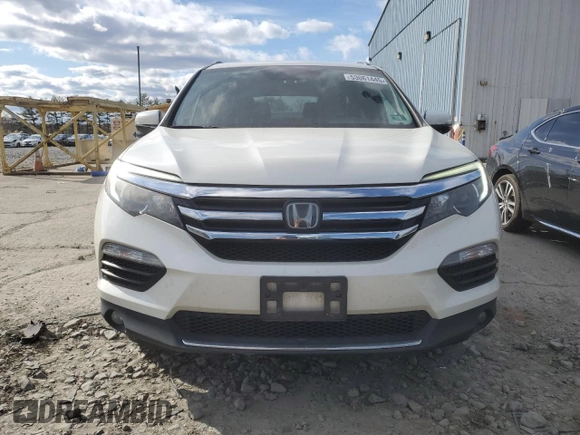 2017 Honda Pilot Touring with VIN 5FNYF6H9XHB054300, listed as a Copart auction lot 53061445 with 175,552 mi miles and Salvage Title. Bid and sale history available at DreamBid. Image 5.