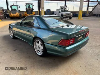 2002 Mercedes-Benz SL 500 with VIN WDBFA68F42F204673, listed as a Copart auction lot 56757525 with 32,967 mi miles and Clean title. Bid and sale history available at DreamBid. Image 3.