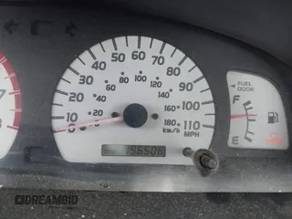 2001 Toyota Tacoma z VIN 5TENL42N81Z781994, wystawiony jako IAAI lot #42257348 z przebiegiem 196 508 mil mil oraz . Historia ofert i sprzedaży dostępna na DreamBid. Obrazek 15.