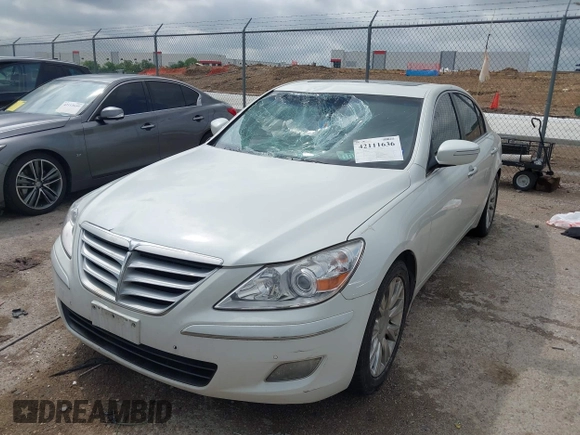 2009 Hyundai Genesis with VIN KMHGC46E39U034001, listed as a IAAI auction lot 42111636 with 116,358 mi miles and . Bid and sale history available at DreamBid. Image 2.