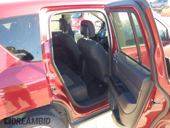 2014 Jeep Compass Sport with VIN 1C4NJCBA3ED812435, listed as a IAAI auction lot 41424374 with 174,663 mi miles and . Bid and sale history available at DreamBid. Image 8.