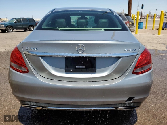 2015 Mercedes-Benz C 300 Luxury with VIN 55SWF4KB6FU014749, listed as a Copart auction lot 55673185 with 152,729 mi miles and Clean title. Bid and sale history available at DreamBid. Image 6.