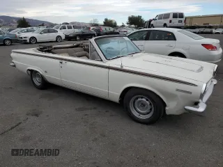 1964 Dodge Dart z VIN 7442677958, wystawiony jako Copart lot #81670574 z przebiegiem 61 374 mil mil oraz Tytuł czysty. Historia ofert i sprzedaży dostępna na DreamBid. Obrazek 4.