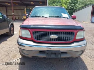 2002 Ford Expedition Eddie Bauer z VIN 1FMRU17W02LA22430, wystawiony jako IAAI lot #42692442 z przebiegiem Nie podano mil oraz . Historia ofert i sprzedaży dostępna na DreamBid. Obrazek 6.