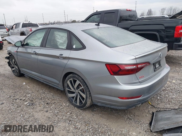 2020 Volkswagen Jetta GLI S z VIN 3VW6T7BU9LM011281, wystawiony jako IAAI lot #41576884 z przebiegiem 66 252 mil mil oraz . Historia ofert i sprzedaży dostępna na DreamBid. Obrazek 3.