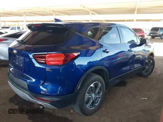 2023 Chevrolet Blazer LT z VIN 3GNKBHR40PS120009, wystawiony jako IAAI lot #41970375 z przebiegiem 71 933 mil mil oraz . Historia ofert i sprzedaży dostępna na DreamBid. Obrazek 4.