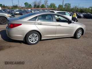 2011 Hyundai Sonata GLS with VIN 5NPEB4AC4BH186292, listed as a IAAI auction lot 42069411 with 111,911 mi miles. Bid and sale history available at carsss.com. Image 4.