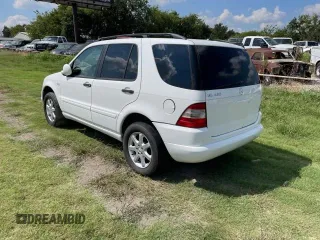 2000 Mercedes-Benz M-Class with VIN 4JGAB72E8YA154277, listed as a Copart auction lot 85389754 with 0 mi miles and Clean Title. Bid and sale history available at carsss.com. Image 3.