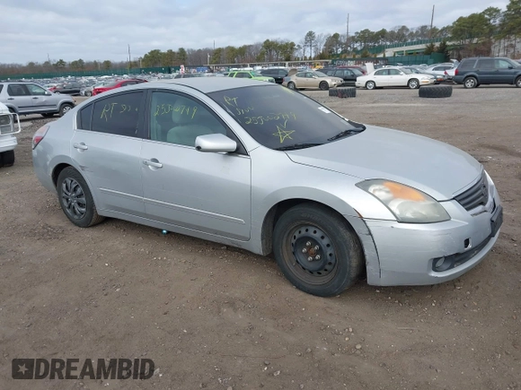 2009 Nissan Altima 2.5 with VIN 1N4AL21EX9N510198, listed as a IAAI auction lot 41808597 with 999,999 mi miles. Bid and sale history available at carsss.com. Image 1.