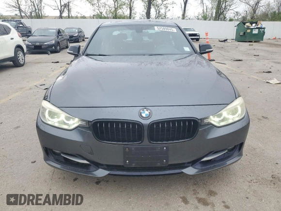 2013 BMW 3 Series 335i xDrive z VIN WBA3B9G57DNR89935, wystawiony jako Copart lot #52589845 z przebiegiem 198 094 mil mil oraz Szkoda całkowita • Salvage title. Historia ofert i sprzedaży dostępna na DreamBid. Obrazek 5.