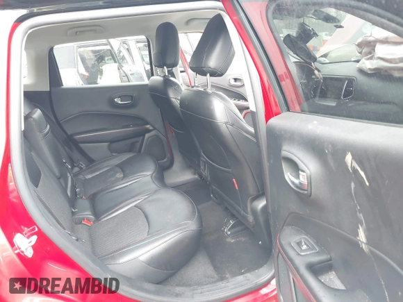2019 Jeep Compass Trailhawk with VIN 3C4NJDDB6KT786348, listed as a IAAI auction lot 41963536 with 58,598 mi miles and . Bid and sale history available at DreamBid. Image 8.