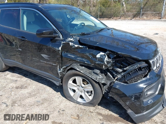 2022 Jeep Compass Latitude with VIN 3C4NJCBB4NT140193, listed as a IAAI auction lot 41787187 with 69,155 mi miles and . Bid and sale history available at carsss.com. Image 6.