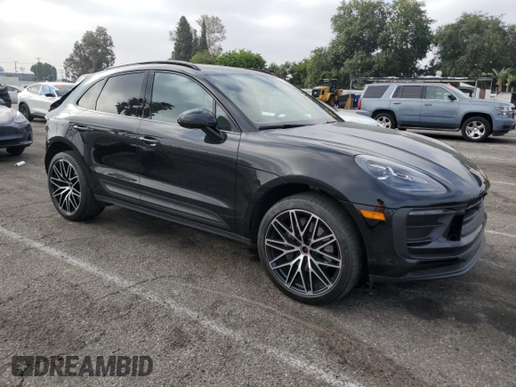2023 Porsche Macan z VIN WP1AA2A50PLB16555, wystawiony jako Copart lot #60317825 z przebiegiem 17 755 mil mil oraz Szkoda całkowita • Salvage title. Historia ofert i sprzedaży dostępna na DreamBid. Obrazek 4.