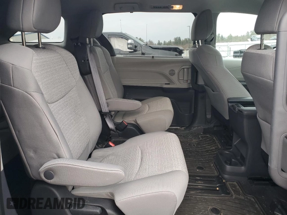 2024 Toyota Sienna LE with VIN 5TDKSKFC9RS113116, listed as a Copart auction lot 88709905 with 23,282 mi miles and Salvage Title. Bid and sale history available at carsss.com. Image 11.