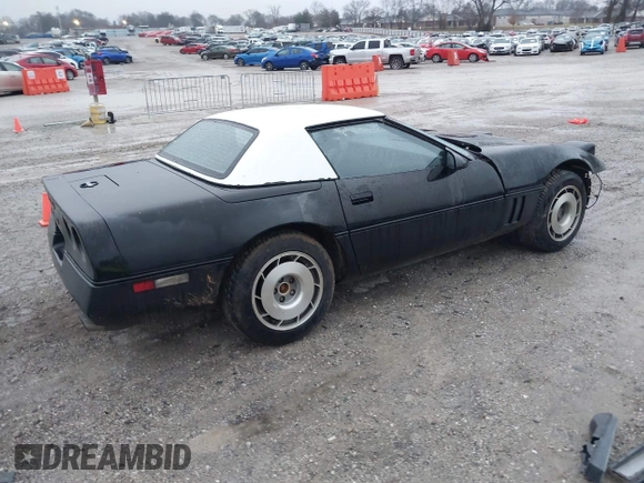1987 Chevrolet Corvette z VIN 1G1YY3184H5124409, wystawiony jako IAAI lot #41518101 z przebiegiem 121 592 mil mil oraz . Historia ofert i sprzedaży dostępna na DreamBid. Obrazek 4.