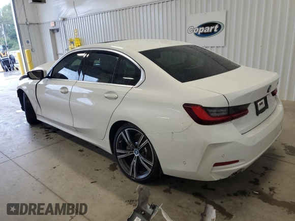 2024 BMW 3 Series 330e with VIN 3MW39FF06R8E71857, listed as a Copart auction lot 71758854 with 0 mi miles and Clean Title. Bid and sale history available at carsss.com. Image 2.