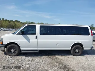 2019 Chevrolet Express Passenger LT with VIN 1GAZGPFG4K1286442, listed as a IAAI auction lot 41908138 with 241,894 mi miles. Bid and sale history available at carsss.com. Image 14.