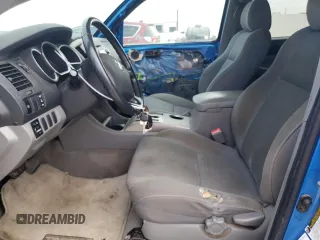 2005 Toyota Tacoma PreRunner with VIN 5TEKU72N05Z011571, listed as a Copart auction lot 70283634 with 178,960 mi miles and Salvage Title. Bid and sale history available at carsss.com. Image 7.