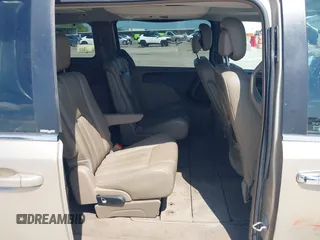2013 Chrysler Town & Country Touring L with VIN 2C4RC1CG2DR767406, listed as a IAAI auction lot 42067814 with 75,985 mi miles and . Bid and sale history available at DreamBid. Image 8.