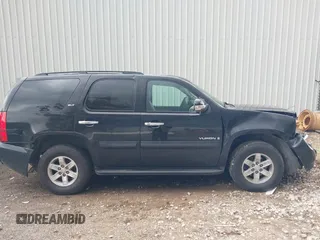 2008 GMC Yukon SLT 4SB with VIN 1GKFC13J18R118629, listed as a IAAI auction lot 41798020 with 215,760 mi miles and . Bid and sale history available at DreamBid. Image 13.