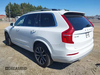 2017 Volvo XC90 Momentum with VIN YV4A22PK4H1171533, listed as a IAAI auction lot 41876321 with 136,906 mi miles. Bid and sale history available at carsss.com. Image 3.