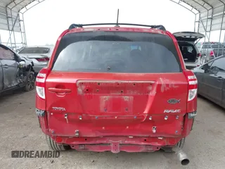 2010 Toyota RAV4 Sport z VIN JTMWF4DV2A5028148, wystawiony jako IAAI lot #41626763 z przebiegiem 155 075 mil mil oraz . Historia ofert i sprzedaży dostępna na DreamBid. Obrazek 17.