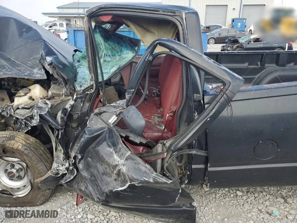 1993 Chevrolet C/K 1500 with VIN 1GCEC14Z0PZ170196, listed as a Copart auction lot 77889904 with 0 mi miles and Salvage Title. Bid and sale history available at carsss.com. Image 7.