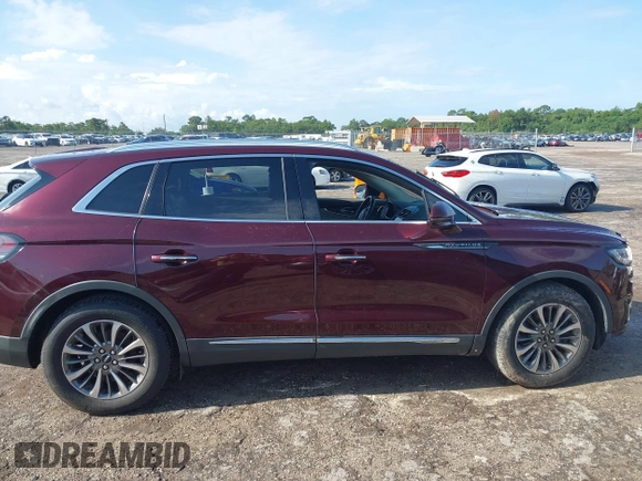 2020 Lincoln Nautilus Reserve with VIN 2LMPJ6K94LBL29717, listed as a IAAI auction lot 42388863 with Not provided miles and . Bid and sale history available at DreamBid. Image 12.