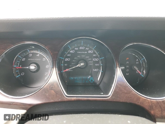 2011 Ford Taurus SEL with VIN 1FAHP2EW6BG183802, listed as a Copart auction lot 45946945 with 39,022 mi miles and Salvage Title. Bid and sale history available at carsss.com. Image 9.