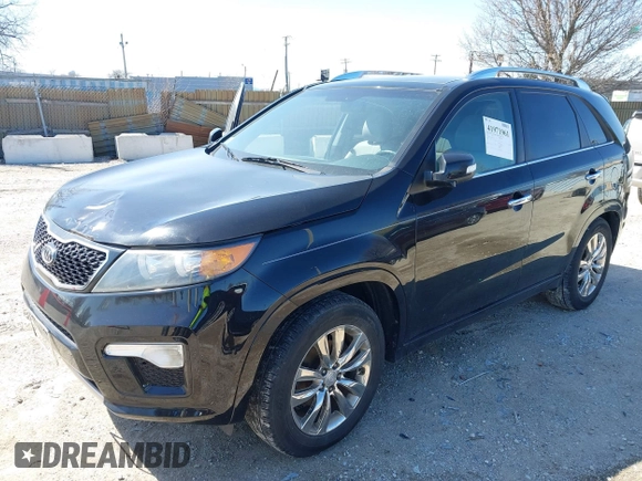 2011 Kia Sorento SX with VIN 5XYKW4A20BG101812, listed as a IAAI auction lot 41971961 with 84,469 mi miles. Bid and sale history available at carsss.com. Image 2.