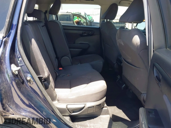2022 Toyota Highlander LE with VIN 5TDZZRAH2NS550598, listed as a IAAI auction lot 42317212 with 42,102 mi miles and . Bid and sale history available at DreamBid. Image 8.