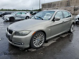 2010 BMW 3 Series 335i xDrive z VIN WBAPL3C54AA408833, wystawiony jako Copart lot #71853864 z przebiegiem Nie podano mil oraz Szkoda całkowita • Salvage title. Historia ofert i sprzedaży dostępna na DreamBid. Obrazek 1.