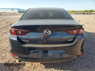 2024 Mazda 3 S Preferred z VIN 3MZBPACM2RM436221, wystawiony jako Copart lot #56953885 z przebiegiem 7 211 mil mil oraz Szkoda całkowita • Salvage title. Historia ofert i sprzedaży dostępna na DreamBid. Obrazek 6.