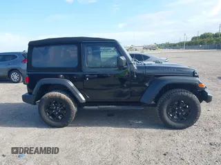 2021 Jeep Wrangler Sport z VIN 1C4GJXAN7MW796019, wystawiony jako IAAI lot #42172407 z przebiegiem 34 128 mil mil oraz . Historia ofert i sprzedaży dostępna na DreamBid. Obrazek 13.