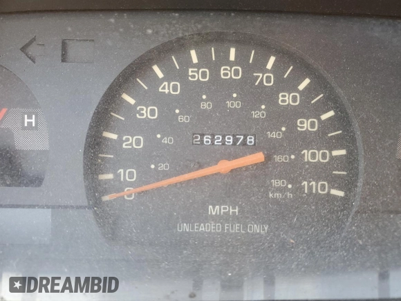 1994 Toyota Pickup z VIN 4TARN81A9RZ295991, wystawiony jako Copart lot #61328695 z przebiegiem 262 978 mil mil oraz Czysty tytuł • Clean title. Historia ofert i sprzedaży dostępna na DreamBid. Obrazek 9.