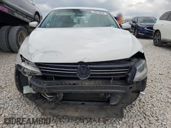 2013 Volkswagen Jetta Sedan SE with VIN 3VWDP7AJ1DM357460, listed as a Copart auction lot 80016944 with 204,789 mi miles and Salvage Title. Bid and sale history available at carsss.com. Image 5.