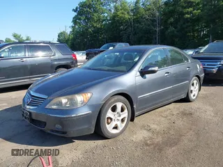 2005 Acura RL z VIN JH4KB16585C008623, wystawiony jako IAAI lot #42565681 z przebiegiem 218 757 mil mil oraz . Historia ofert i sprzedaży dostępna na DreamBid. Obrazek 2.