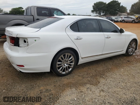 2013 Lexus LS 460 L with VIN JTHGL5EF1D5047402, listed as a Copart auction lot 70595804 with 95,553 mi miles and Salvage title. Bid and sale history available at DreamBid. Image 3.