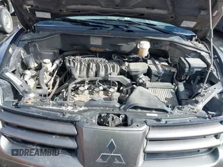 2005 Mitsubishi Endeavor Limited z VIN 4A4MN41SX5E013464, wystawiony jako IAAI lot #41583697 z przebiegiem 161 349 mil mil oraz . Historia ofert i sprzedaży dostępna na DreamBid. Obrazek 10.