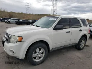 2009 Ford Escape XLS with VIN 1FMCU92749KB31140, listed as a Copart auction lot 53645705 with 213,481 mi miles and Salvage title. Bid and sale history available at DreamBid. Image 1.