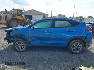 2017 Hyundai Tucson SE with VIN KM8J3CA40HU497758, listed as a IAAI auction lot 40387586 with 118,800 mi miles. Bid and sale history available at carsss.com. Image 15.