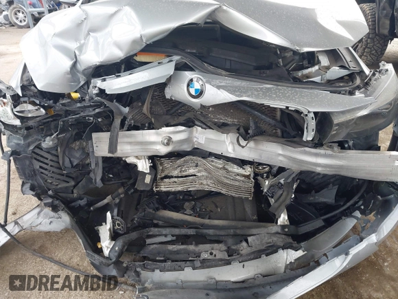 2016 BMW 3 Series 328i Gran Turismo xDrive z VIN WBA8Z5C59GG501996, wystawiony jako IAAI lot #41238964 z przebiegiem 71 542 mil mil oraz . Historia ofert i sprzedaży dostępna na DreamBid. Obrazek 6.