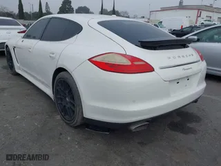 2012 Porsche Panamera with VIN WP0AA2A70CL013973, listed as a IAAI auction lot 41675608 with 108,223 mi miles. Bid and sale history available at carsss.com. Image 3.