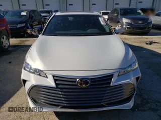 2022 Toyota Avalon XLE z VIN 4T1AZ1FB4NU085980, wystawiony jako Copart lot #47639985 z przebiegiem 15 154 mil mil oraz Szkoda całkowita • Salvage title. Historia ofert i sprzedaży dostępna na DreamBid. Obrazek 5.