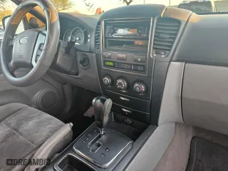 2008 Kia Sorento with VIN KNDJD735585833171, listed as a Copart auction lot 47901605 with 171,710 mi miles and Clean Title. Bid and sale history available at carsss.com. Image 9.